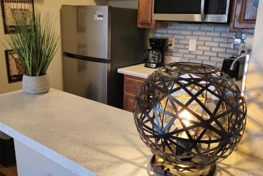 Cozy Updated Cove Of Heaven, 5Mins To Lake Hefner! Oklahoma City Esterno foto